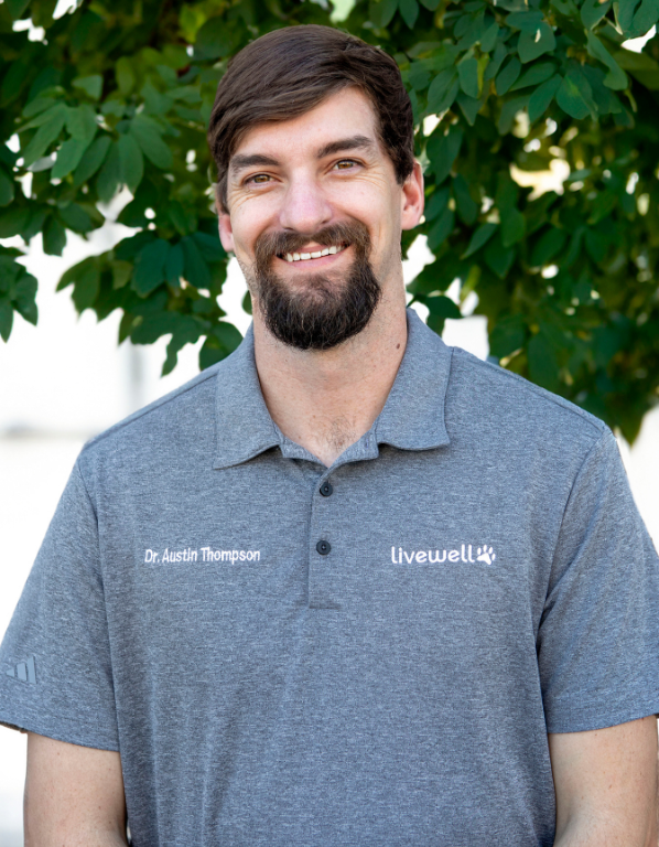 Associate Veterinarian Austin Thompson