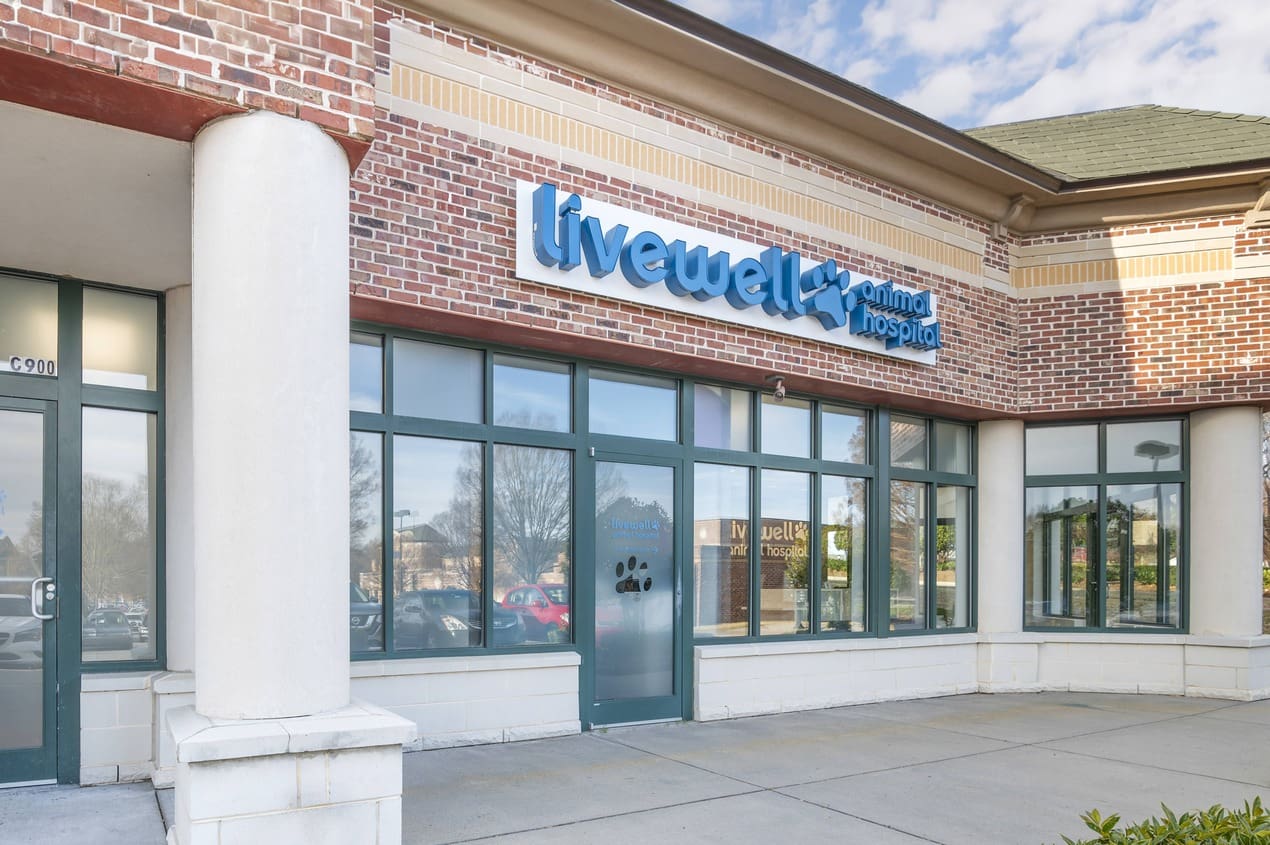 Exterior of Livewell Animal Hospital of Huntersville