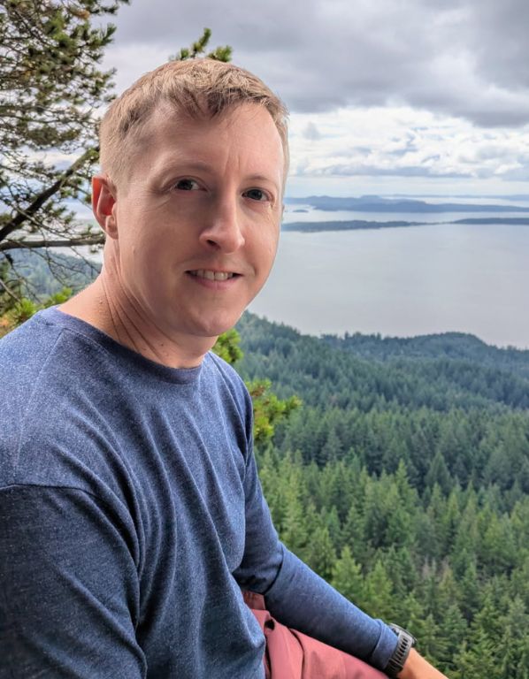 Livewell Animal Urgent Care of Bothell's Lead DVM, Steven Biel